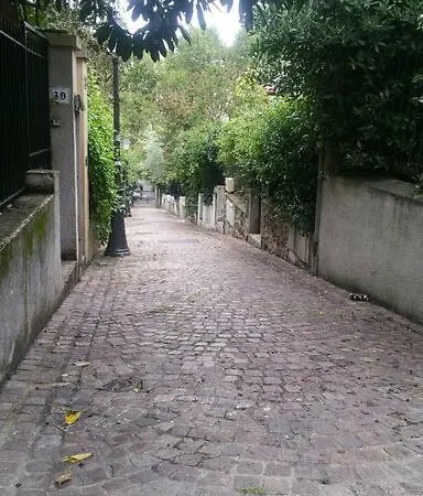 Large With Terrace For Up To 4 People