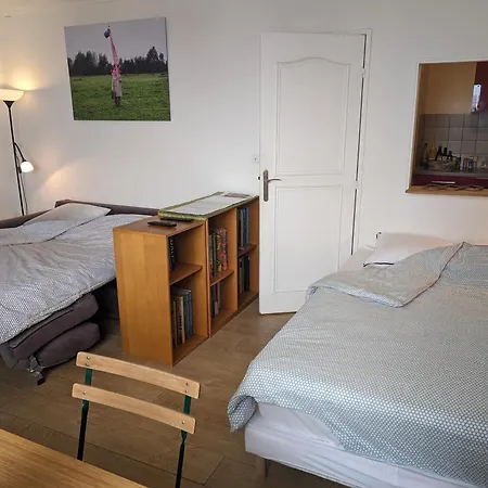 아파트 Large With Terrace For Up To 4 People