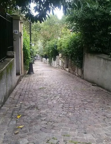 Large With Terrace For Up To 4 People