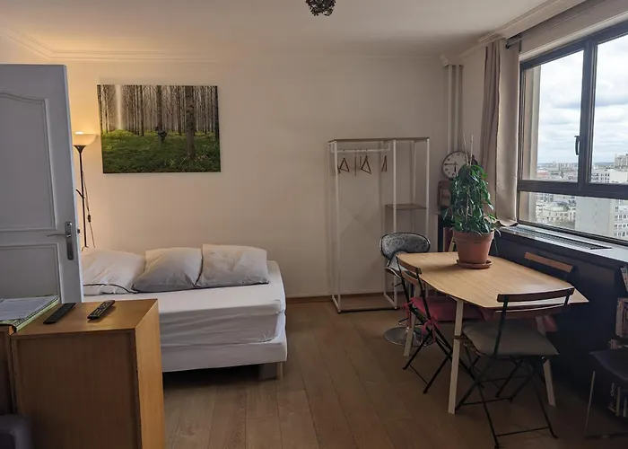 Large With Terrace For Up To 4 People Παρίσι