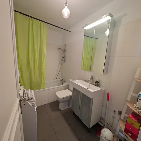 דירה Large Studio With Terrace For Up To 4 People